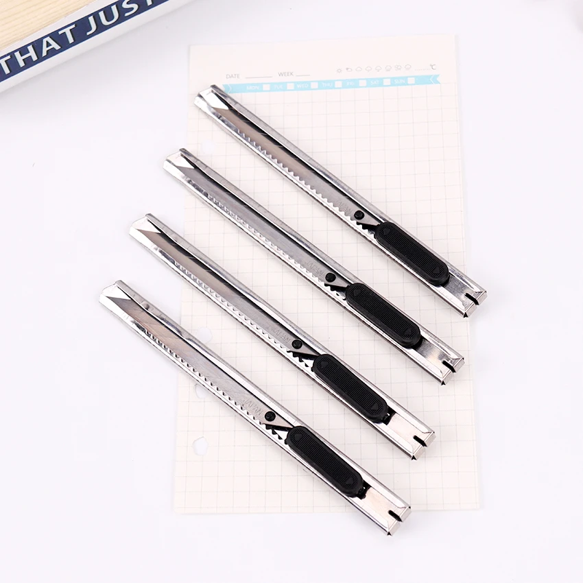 Fashion Silver Color Portable Utility Knife Paper Cutter Cutting Paper Razor Blade Office Stationery Escolar Papelaria
Fashion Silver Color Portable Utility Knife Paper Cutter Cutting Paper Razor Blade Office Stationery Escolar Papelaria