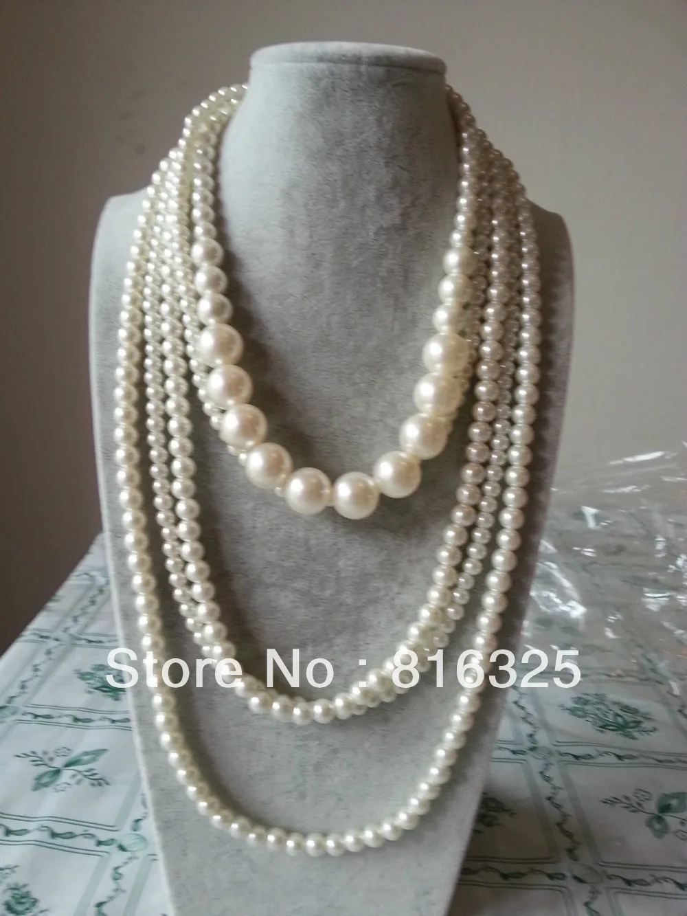 FREE SHIPPING>>5 Rows Strand New Multi-layers Chains White Pearl Long Sweater Necklace
FREE SHIPPING>>5 Rows Strand New Multi-layers Chains White Pearl Long Sweater Necklace