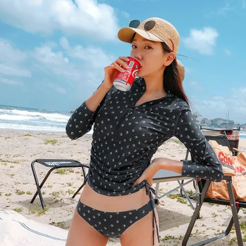 Long Sleeve Rash Guard Women Dot Print Two Piece Swimsuit Zipper Swimwear High Waist Surfing Suit High Neck Diving Clothes Thong
Long Sleeve Rash Guard Women Dot Print Two Piece Swimsuit Zipper Swimwear High Waist Surfing Suit High Neck Diving Clothes Thong