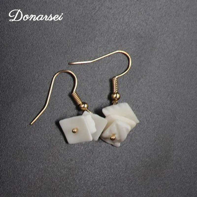 Donarsei Minimalist White Sea Shell Earrings For Women Boho Hawaii Colorful Conch Drop Dangle Earrings Beach Jewelry
Donarsei Minimalist White Sea Shell Earrings For Women Boho Hawaii Colorful Conch Drop Dangle Earrings Beach Jewelry