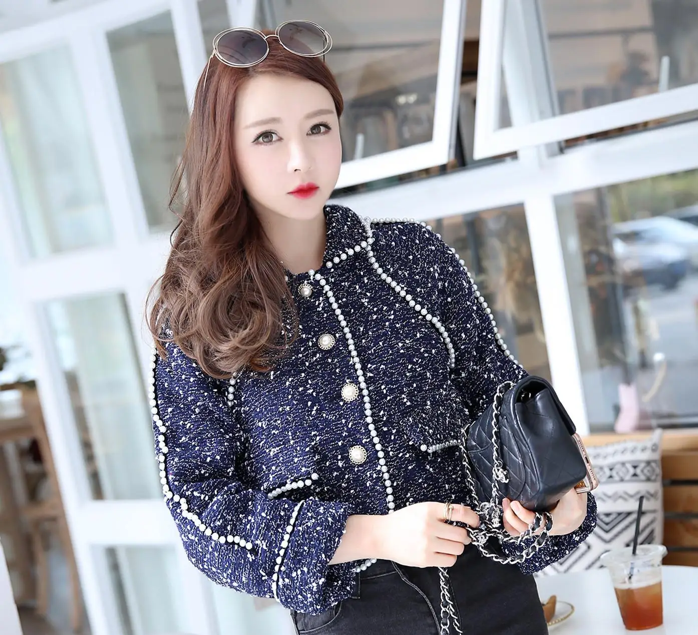 Celebrity small incense wind beads woolen small suit tweed pearl long sleeve short coat female spring and autumn
Celebrity small incense wind beads woolen small suit tweed pearl long sleeve short coat female spring and autumn