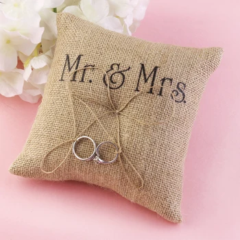 Romantic Bridal Wedding Ceremony Jute Pocket Ring Bearer Pillow Cushion Wedding Birthday Party Bathroom Decoration
Romantic Bridal Wedding Ceremony Jute Pocket Ring Bearer Pillow Cushion Wedding Birthday Party Bathroom Decoration