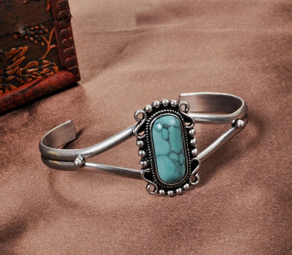 Twilight Natural turquoise bracelet fashion vintage bracelet female size adjustable
Twilight Natural turquoise bracelet fashion vintage bracelet female size adjustable