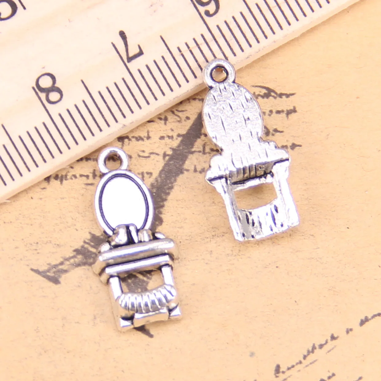 76pcs Jewelry Charms toilet table 20x9mm Antique Silver Plated Pendants Making DIY Handmade Tibetan Silver Jewelry
76pcs Jewelry Charms toilet table 20x9mm Antique Silver Plated Pendants Making DIY Handmade Tibetan Silver Jewelry