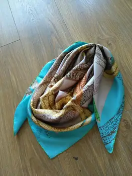 2019 new arrival spring autumn classic 100% pure silk scarf twill hand made roll 90*90 cm shawl wrap for women lady
2019 new arrival spring autumn classic 100% pure silk scarf twill hand made roll 90*90 cm shawl wrap for women lady