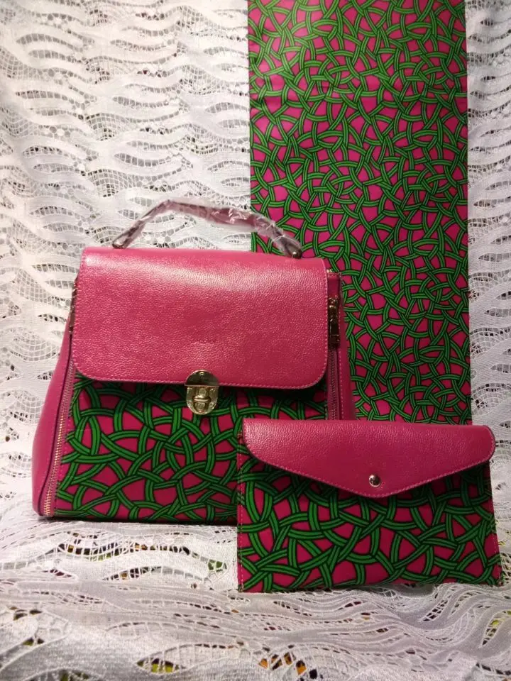 6Yards New fashion fuchsia background hollandais batik wax green printed pattern match african big handbag set for party WB18
6Yards New fashion fuchsia background hollandais batik wax green printed pattern match african big handbag set for party WB18