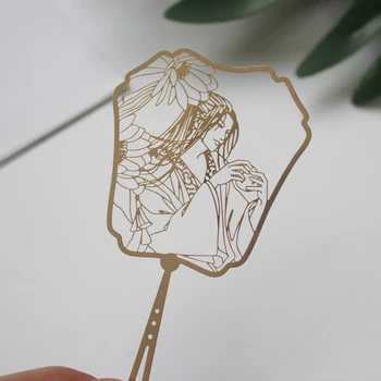 Beautiful Man Stainless Steel Bookmark Classical Fan Bookmark Literary Gifts Christmas Gift 1PCS
Beautiful Man Stainless Steel Bookmark Classical Fan Bookmark Literary Gifts Christmas Gift 1PCS