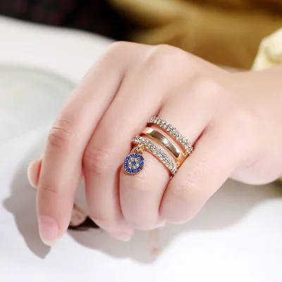 Hot sale Fashion Luxury Women Engagement Jewelry Gold Color Crystal Rhinestone Female Wedding Finger Blue Evil Eye Rings 2019New
Hot sale Fashion Luxury Women Engagement Jewelry Gold Color Crystal Rhinestone Female Wedding Finger Blue Evil Eye Rings 2019New