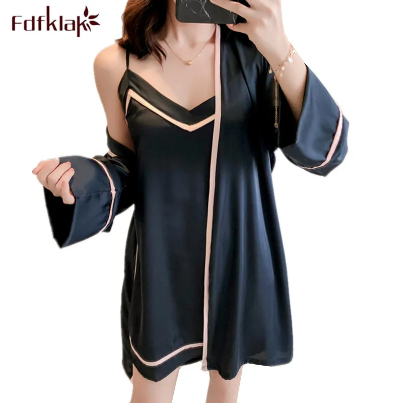 Fdfklak Women robe silk two pieces set women's sleepwear sexy v-neck robes sets spring autumn bathrobes female nightwear robe
Fdfklak Women robe silk two pieces set women's sleepwear sexy v-neck robes sets spring autumn bathrobes female nightwear robe