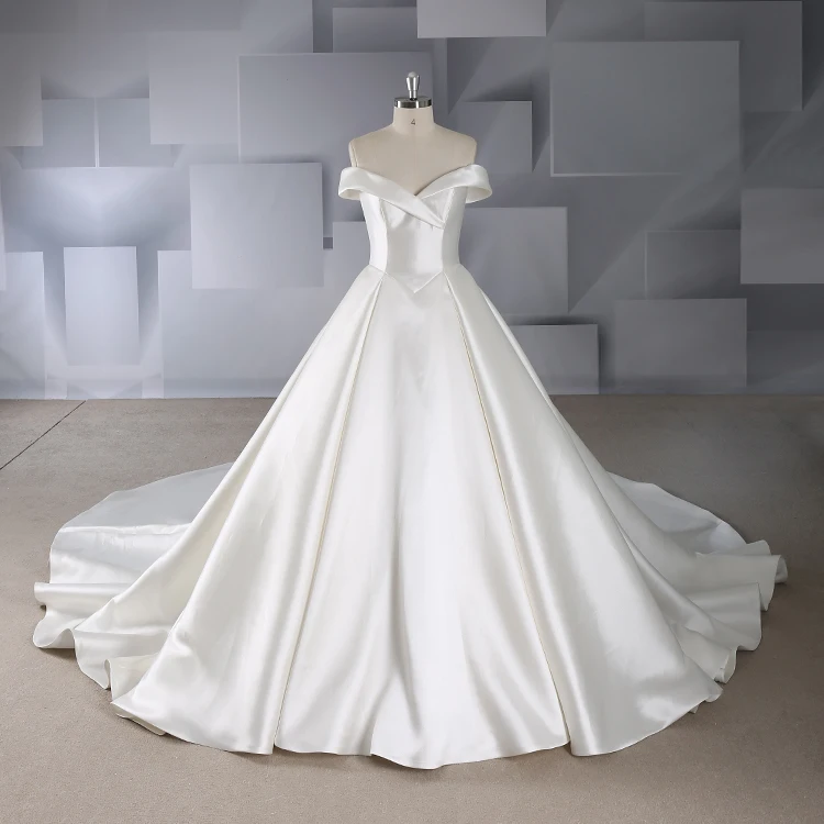 Rosabridal A line Wedding Dress 2019 simple cutting Ivory Satin Off Shoulder sweetheart Lace Up Bridal Gown With court train
Rosabridal A line Wedding Dress 2019 simple cutting Ivory Satin Off Shoulder sweetheart Lace Up Bridal Gown With court train