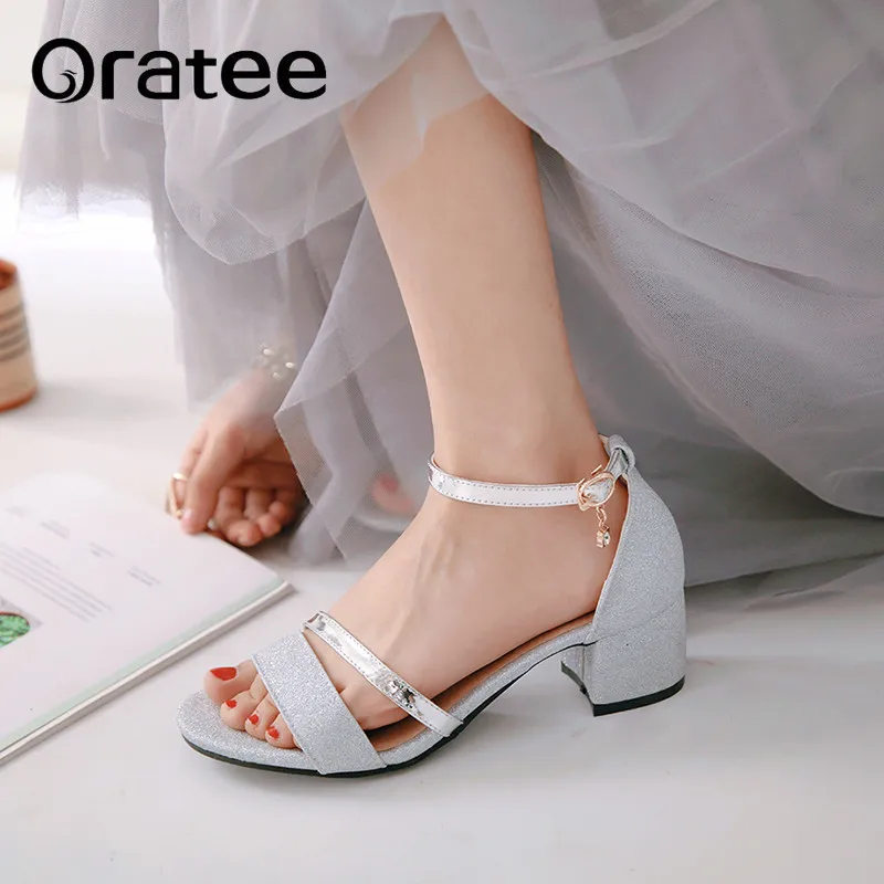 New Elegant Open Toe Sandals Ankle Strap Buckle Women Sandals High Heels Dress Wedding Shoes glitter Gold Silver Plus size 31-43
New Elegant Open Toe Sandals Ankle Strap Buckle Women Sandals High Heels Dress Wedding Shoes glitter Gold Silver Plus size 31-43