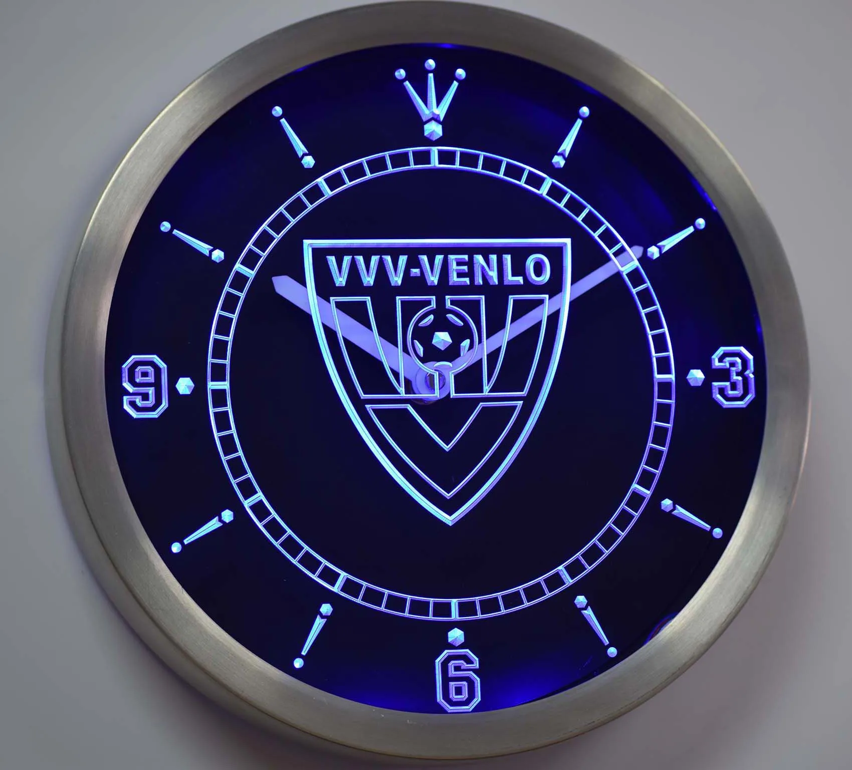 nc1025 VVV-Venlo Eerste Divisie Netherlands Football Neon Light Signs LED Wall Clock
nc1025 VVV-Venlo Eerste Divisie Netherlands Football Neon Light Signs LED Wall Clock