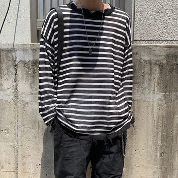 2019 Men's Oversize Coats Black White Stripe Printing Pullover Sunscreen Clothes Long Sleeve Hoodies Cotton Casual Sweatshirts
2019 Men's Oversize Coats Black White Stripe Printing Pullover Sunscreen Clothes Long Sleeve Hoodies Cotton Casual Sweatshirts