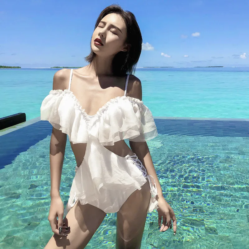 

2021 White Lace Flounce One Piece Swimsuit Women Swimwear Sexy Ruffles Lace Up Backless Beachwear Bathing Suit Solid Monokini