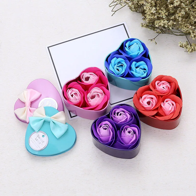 1Pcs Heart Shaped Case with 3/6 pcs Scented Rose Flowers For Wedding Decoration Marriage Home Decor Valentine's Day Gift 62451
1Pcs Heart Shaped Case with 3/6 pcs Scented Rose Flowers For Wedding Decoration Marriage Home Decor Valentine's Day Gift 62451