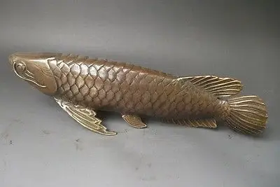 China Bronze Carved statue ' Fish every year ' . 
China Bronze Carved statue ' Fish every year ' .
