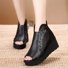 Casual wedge with fish mouth sandals fashion hollow breathable leather bag with open toe sandals
Casual wedge with fish mouth sandals fashion hollow breathable leather bag with open toe sandals