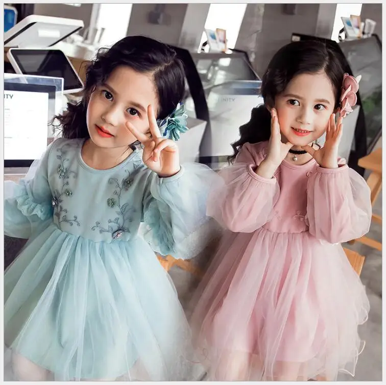 children girls embroidery flower puff sleeve dress school girls princess Halloween vintage cosplay dress vestido for teenagers
children girls embroidery flower puff sleeve dress school girls princess Halloween vintage cosplay dress vestido for teenagers