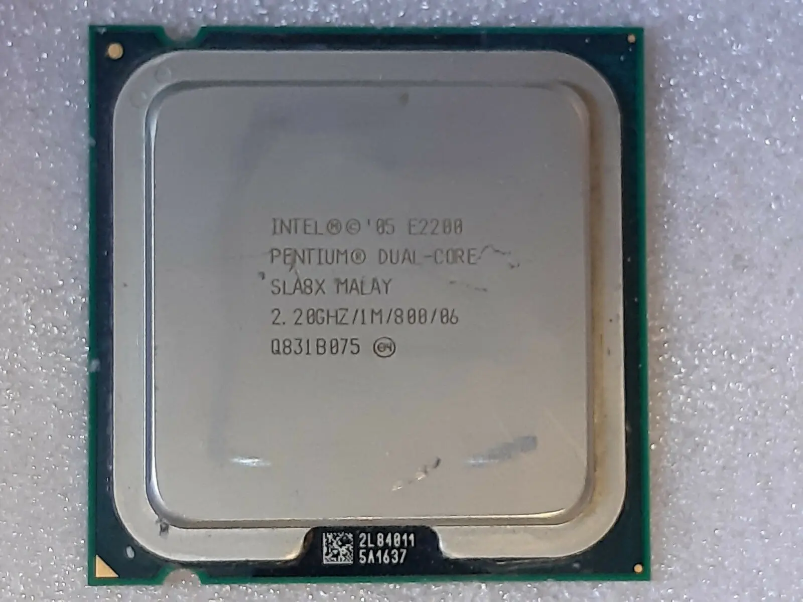 

Intel Core 2 Duo E2200 Desktop Processor Dual-Core 2.2GHz 1MB Cache FSB 800MHz LGA 775 E 2200 Used CPU