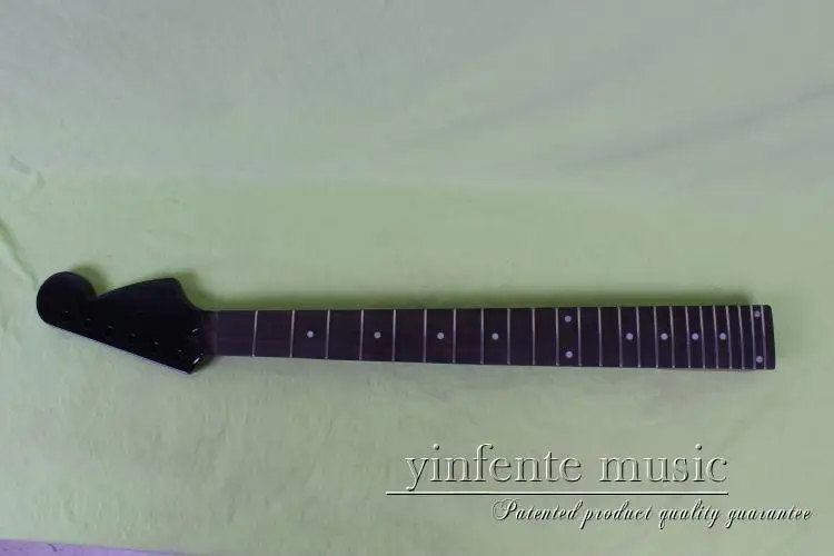 new BLACK Unfinished electric guitar neck mahogany & rose wood FINGERBOARD 18# dot inlay
new BLACK Unfinished electric guitar neck mahogany & rose wood FINGERBOARD 18# dot inlay