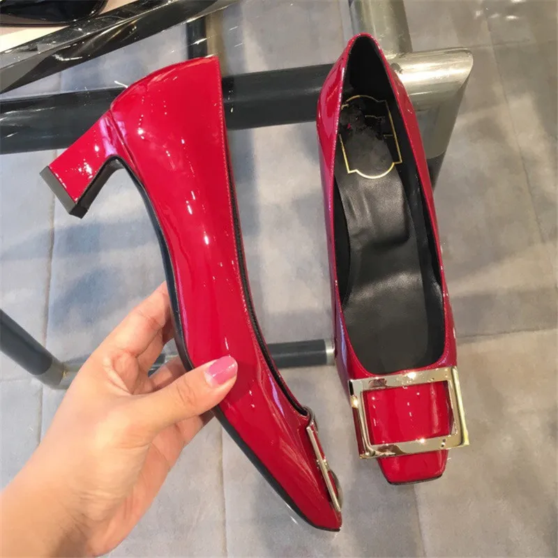 2019 New Patent Leather Solid Color Woman Pumps Fashion Brand Square Toe Low Heel Shoes Elegant Lady Party Wedding Shoes
2019 New Patent Leather Solid Color Woman Pumps Fashion Brand Square Toe Low Heel Shoes Elegant Lady Party Wedding Shoes