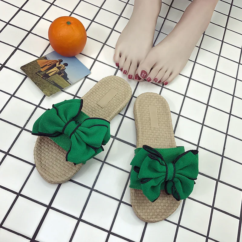 Women Slippers Cloth Bow Knot Beach Flip Flops 2019 Summer Flat Shoes Woman Fashion Slides Slip On Ladies Boho Sandals SH051001
Women Slippers Cloth Bow Knot Beach Flip Flops 2019 Summer Flat Shoes Woman Fashion Slides Slip On Ladies Boho Sandals SH051001