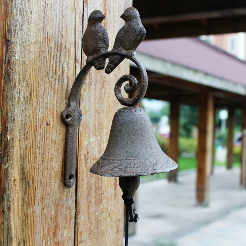 Amercian Country Style Couple Birds On Branch Design Rustic Cast Iron Garden Door Wall Mounted Hand Cranking Welcome Bell
Amercian Country Style Couple Birds On Branch Design Rustic Cast Iron Garden Door Wall Mounted Hand Cranking Welcome Bell