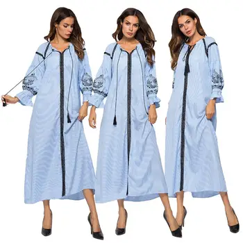 Ethnic Abaya Maxi Dress Women Long Sleeve Muslim Embroidery Kaftan Turkey Casual Loose Long Robe Maxi Gown Ramadan Clothing New
Ethnic Abaya Maxi Dress Women Long Sleeve Muslim Embroidery Kaftan Turkey Casual Loose Long Robe Maxi Gown Ramadan Clothing New