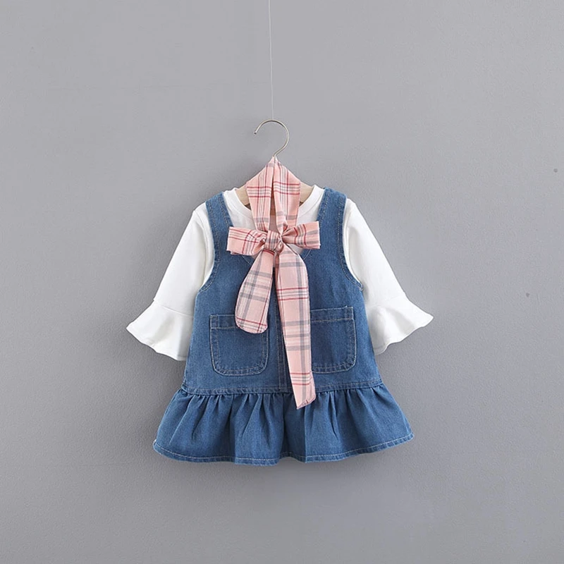 Baby Girls Flare Sleeve T-shirt Tops + Denim Jeans Overalls Ruffles Dress Princess Party Kids Children 2Pcs Dresses vestidos
Baby Girls Flare Sleeve T-shirt Tops + Denim Jeans Overalls Ruffles Dress Princess Party Kids Children 2Pcs Dresses vestidos
