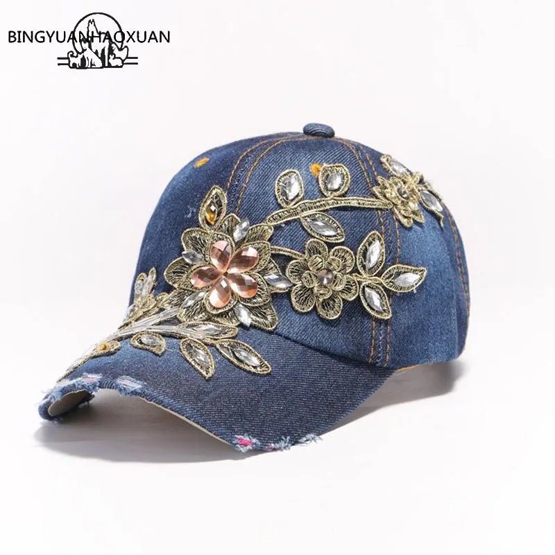 BINGYUANHAOXUAN Vintage Luxury Rhinestones Woman Cowboy Baseball Cap Flower Pattern Gorras Female High Quality Glass Diamond Hat
BINGYUANHAOXUAN Vintage Luxury Rhinestones Woman Cowboy Baseball Cap Flower Pattern Gorras Female High Quality Glass Diamond Hat