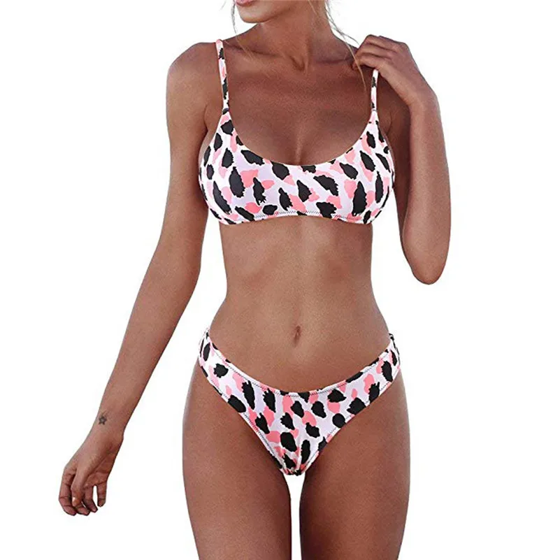 Women's pink strap bikini sexy sling split two-piece swimsuit Low waist sexy seaside bikini Leopard print leopard bikini 4sg
Women's pink strap bikini sexy sling split two-piece swimsuit Low waist sexy seaside bikini Leopard print leopard bikini 4sg