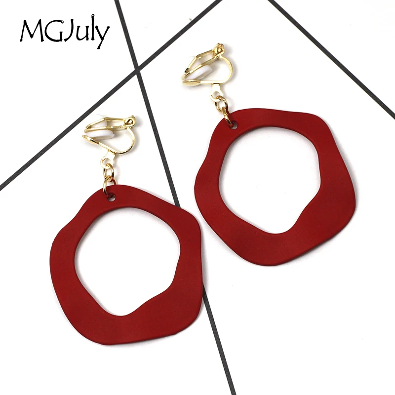 Fashion Plum Blossom Clip Earrings No Hole Ear Clips Minimalist Pentagon Earrings Without Piercing Women Earring Jewelry CE266
Fashion Plum Blossom Clip Earrings No Hole Ear Clips Minimalist Pentagon Earrings Without Piercing Women Earring Jewelry CE266