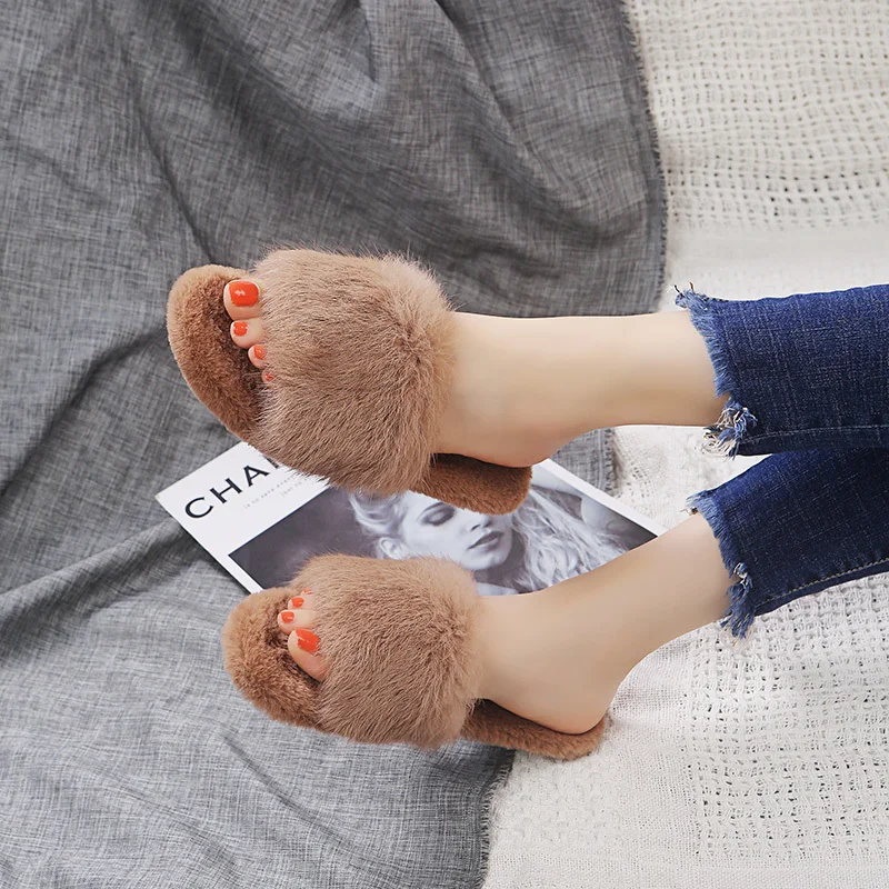 Women's Rabbit Fur Flat Slippers Ladies Indoor Home Furry Soft Sole Slippers Fashion Slippers Summer Open Toe Slides 2019
Women's Rabbit Fur Flat Slippers Ladies Indoor Home Furry Soft Sole Slippers Fashion Slippers Summer Open Toe Slides 2019