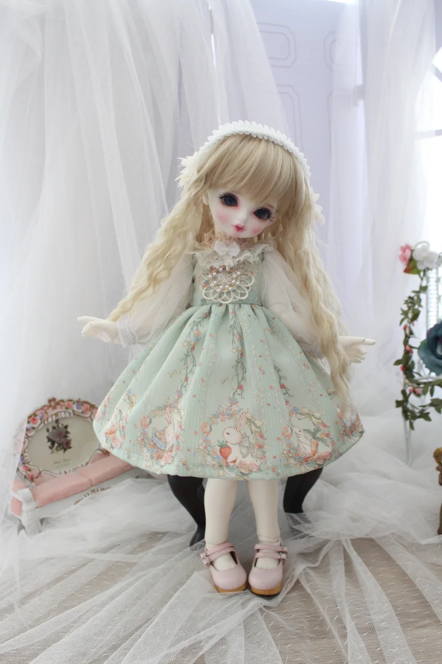 1/6 Doll dress green princess dress a suit +hair band for 1/6 1/4 BJD SD doll 1/6 Blyth doll accessories doll clothes
1/6 Doll dress green princess dress a suit +hair band for 1/6 1/4 BJD SD doll 1/6 Blyth doll accessories doll clothes