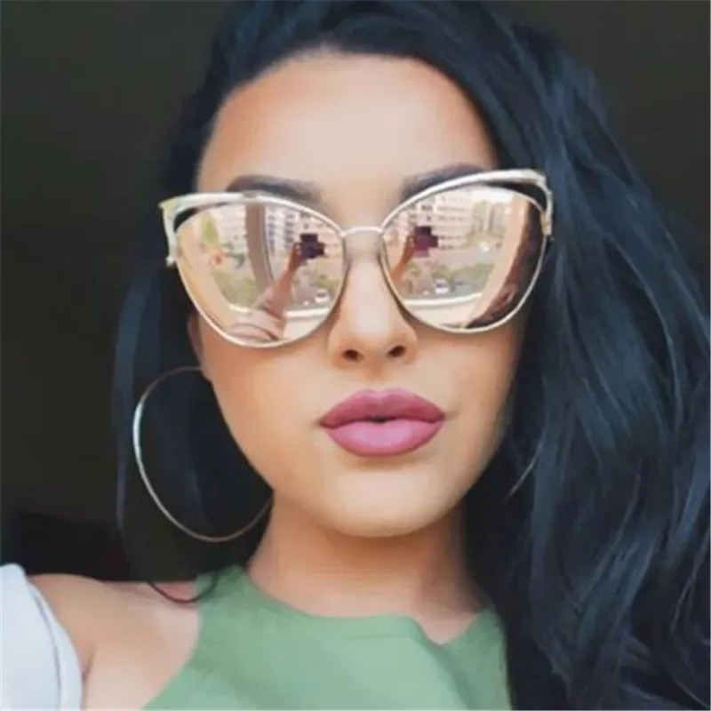 Vintage Women Cat Eye Sunglasses Fashion Celebrity Female Shades Hollow Metal Mirror Sun Glasses UV400 Oculos De Sol Feminino
Vintage Women Cat Eye Sunglasses Fashion Celebrity Female Shades Hollow Metal Mirror Sun Glasses UV400 Oculos De Sol Feminino