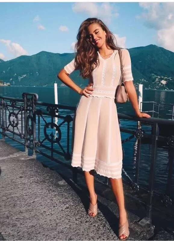 High Quality Sexy Women Rayon O-Neck Striped A-Line Simple Elegant Homecoming Evening Party Dress
High Quality Sexy Women Rayon O-Neck Striped A-Line Simple Elegant Homecoming Evening Party Dress
