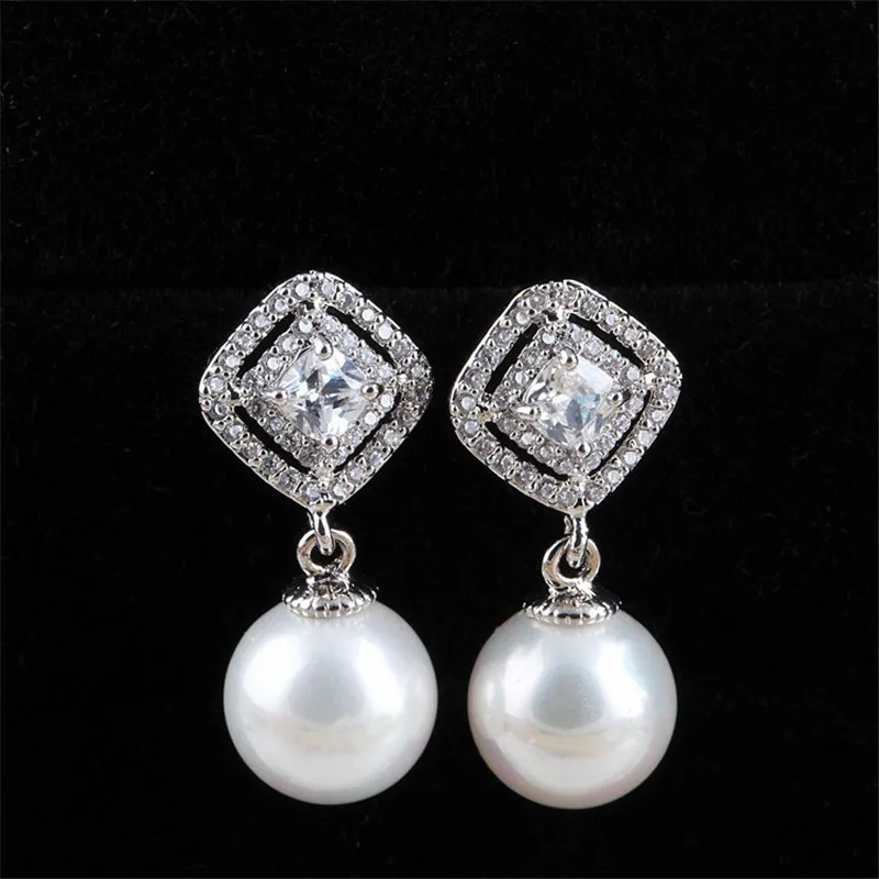 RONGQING Micro Inlay Square Zinc Drop Earrings 925 Sterling Stud Simulated Peals Earrings for Women Wedding Jewelry Gifts
RONGQING Micro Inlay Square Zinc Drop Earrings 925 Sterling Stud Simulated Peals Earrings for Women Wedding Jewelry Gifts