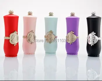 12.1mm Retro Design Empty Cosmetic Lip Rouge Refillable Bottle, Plastic Lipstick Tube, DIY Professional Makeup Lip Balm Package
12.1mm Retro Design Empty Cosmetic Lip Rouge Refillable Bottle, Plastic Lipstick Tube, DIY Professional Makeup Lip Balm Package