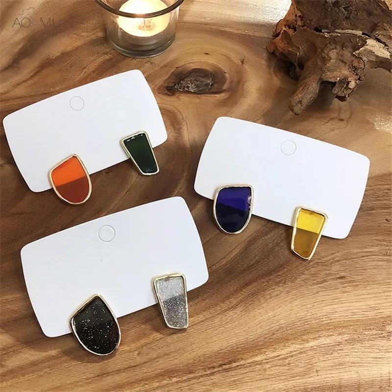 AOMU Simple Tiny Metal Gold Transparent Acrylic Bright Asymmetric Geometry Stud Earrings for Women Birthday Gifts Party Jewelry
AOMU Simple Tiny Metal Gold Transparent Acrylic Bright Asymmetric Geometry Stud Earrings for Women Birthday Gifts Party Jewelry