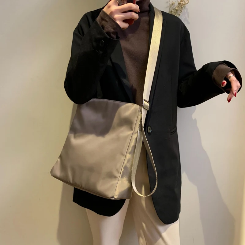 Hot Sale Handbag Women Messenger Bags for Women Bag Waterproof Nylon Ladies Shoulder Crossbody Bags sac a main bolsa feminina
Hot Sale Handbag Women Messenger Bags for Women Bag Waterproof Nylon Ladies Shoulder Crossbody Bags sac a main bolsa feminina