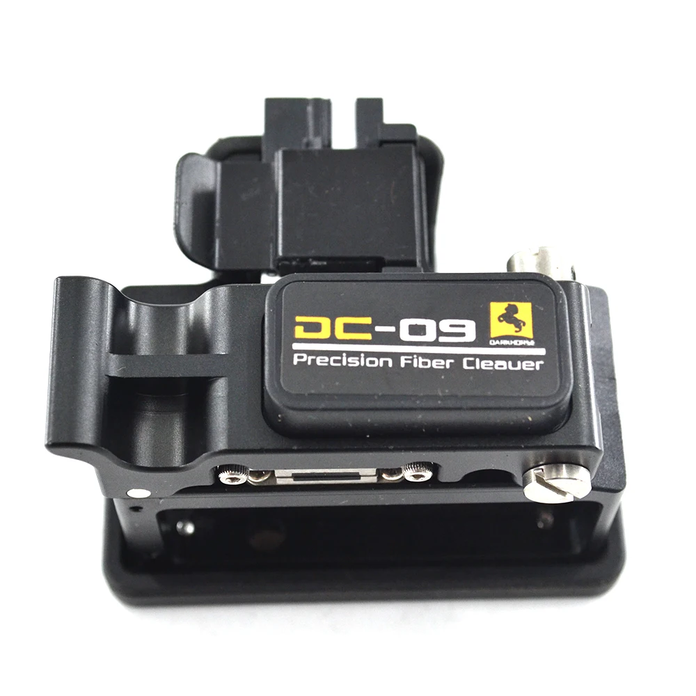 Darkhorse DC-09 Fiber optic Cleaver FTTX FTTH Optical Fiber Cleaver Used in Fiber Fusion Splicer 48000 times
Darkhorse DC-09 Fiber optic Cleaver FTTX FTTH Optical Fiber Cleaver Used in Fiber Fusion Splicer 48000 times