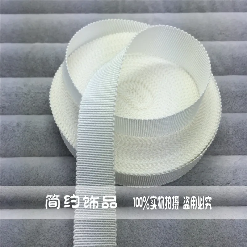 1.3cm /3.8cm Width Thicker Rice white soft cotton matte smooth wavy border horizontal grain ribbon ribbon ribbon with side band
1.3cm /3.8cm Width Thicker Rice white soft cotton matte smooth wavy border horizontal grain ribbon ribbon ribbon with side band