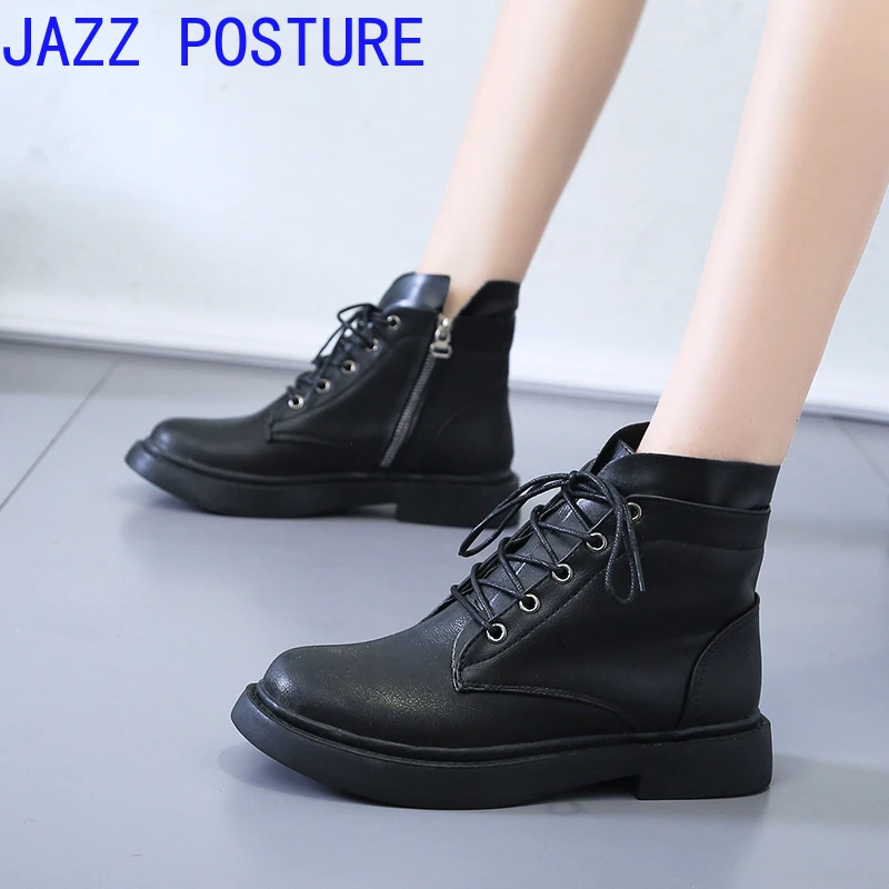 Size Botas patent leather boots ladies college wind strap shoes girls red black motorcycle ankle boots Square heel z189
Size Botas patent leather boots ladies college wind strap shoes girls red black motorcycle ankle boots Square heel z189