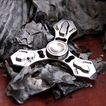 A33 Multi-function fingertip gyro titanium alloy tc4 self-defense necklace broken window device survival EDC tool
A33 Multi-function fingertip gyro titanium alloy tc4 self-defense necklace broken window device survival EDC tool