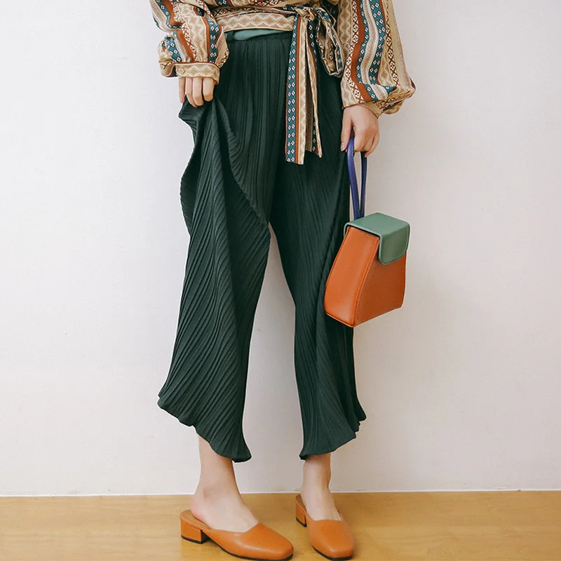 Summer Women Wide Leg Pants High Waist Chiffon Pleated Loose Long Pants Stylish Office Ladies Causal Solid Trousers
Summer Women Wide Leg Pants High Waist Chiffon Pleated Loose Long Pants Stylish Office Ladies Causal Solid Trousers
