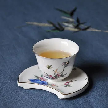 2PCS/Lot Jingdezhen Porcelain Teacup Tray Shallow Relief Pattern Mat Chinese Kung Fu Tea Set Accessories Tea Bowls Holder Pads
2PCS/Lot Jingdezhen Porcelain Teacup Tray Shallow Relief Pattern Mat Chinese Kung Fu Tea Set Accessories Tea Bowls Holder Pads