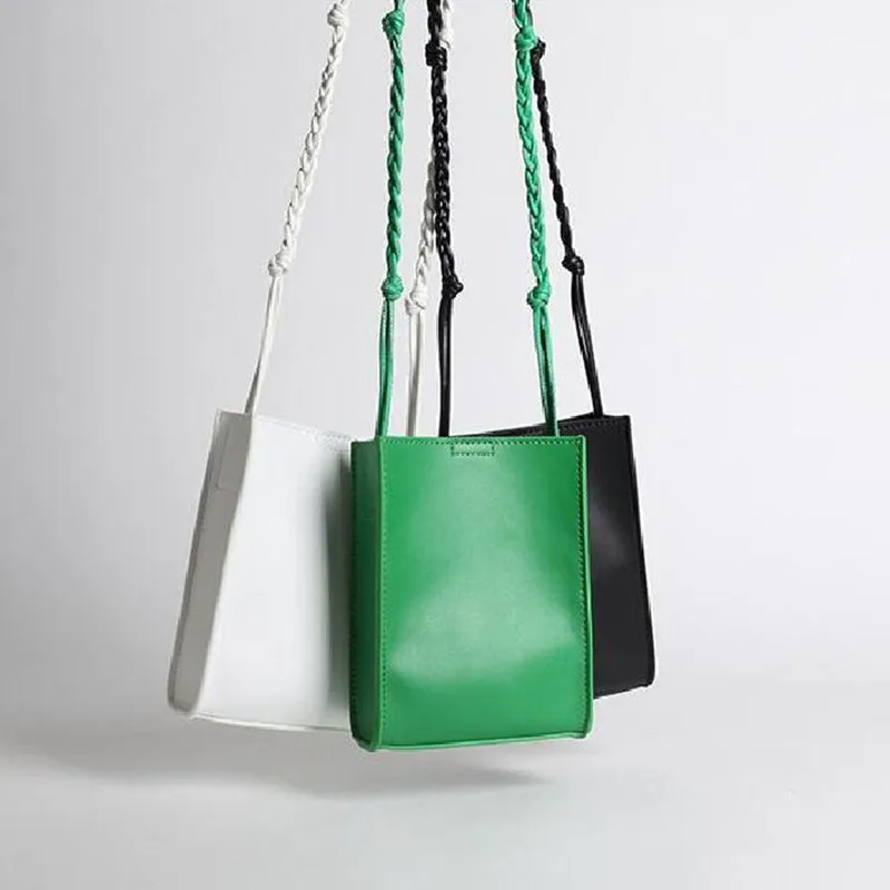 Fashion Design PU Leather Women's Handbag Mini Green Shoulder Cross Body Bag Messenger Bag For Lady Weave Strap Purse Casual Bag
Fashion Design PU Leather Women's Handbag Mini Green Shoulder Cross Body Bag Messenger Bag For Lady Weave Strap Purse Casual Bag