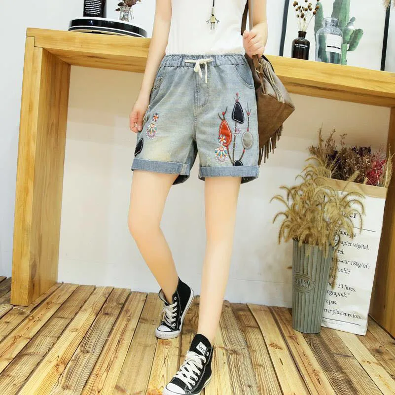 QPFJQD Casual Summer Denim Shorts Female Sweet Cartoon Flower Embroidery Short Jeans Women Elastic Waist Literary Harem Shorts
QPFJQD Casual Summer Denim Shorts Female Sweet Cartoon Flower Embroidery Short Jeans Women Elastic Waist Literary Harem Shorts
