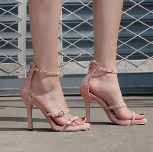 Sexy Narrow Bands Buckle Strap Shoes Woman in Open toe Thin Heels For Women Casual Gladiator Sandals Super High Heel Fashion
Sexy Narrow Bands Buckle Strap Shoes Woman in Open toe Thin Heels For Women Casual Gladiator Sandals Super High Heel Fashion