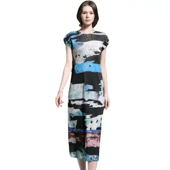 2019 spring and summer new fashion chiffon pleated dress Slim thin short-sleeved French niche dress female
2019 spring and summer new fashion chiffon pleated dress Slim thin short-sleeved French niche dress female